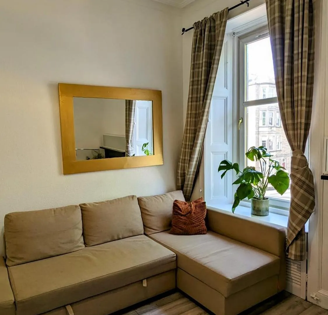 Apartment Huge Room In The City Edinburgh